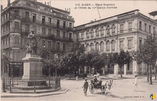 Place Bugeaud et l'hôtel