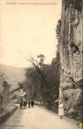 Route des cascades, grotte du chacal