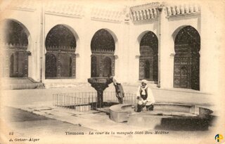 La cour de la mosquée Sidi Boumedienne